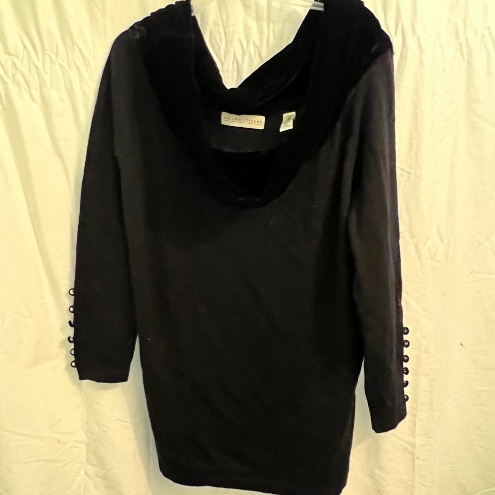 Women’s Valerie Stevens Black Merino Wool Velour Cowl Neck Sweater